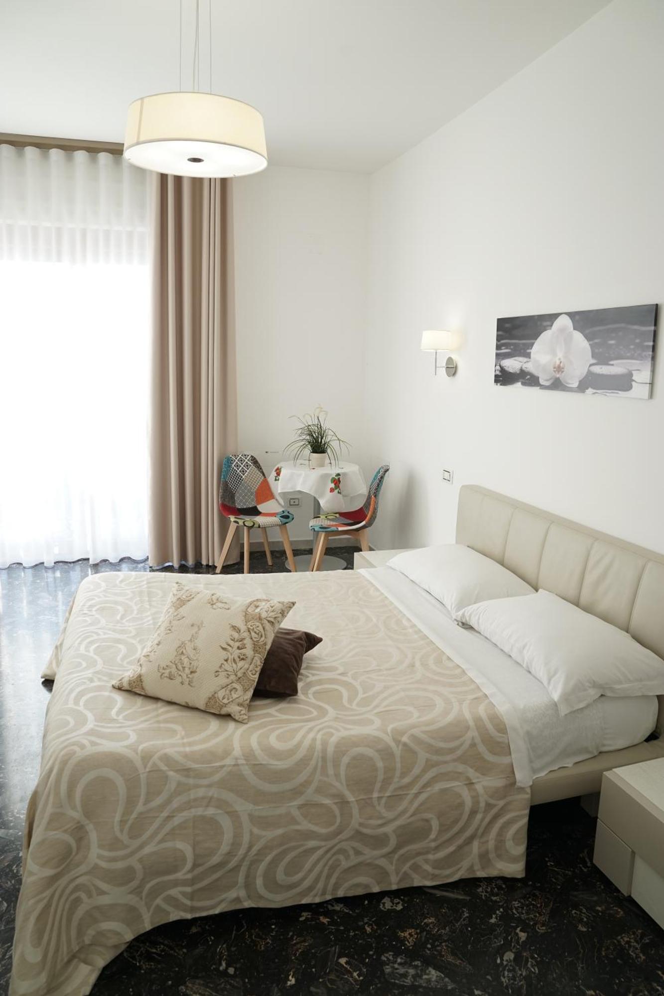 B&B La Vie En Rose Salerno Luaran gambar