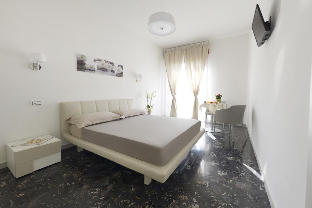 B&B La Vie En Rose Salerno Bilik gambar